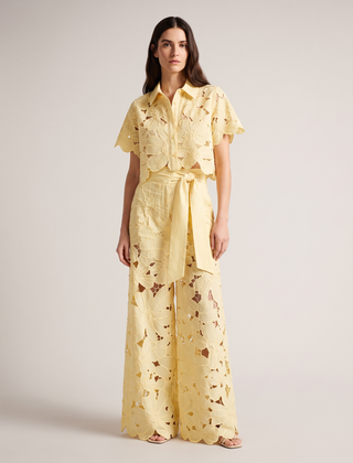 Style with Aura Avalina Yellow