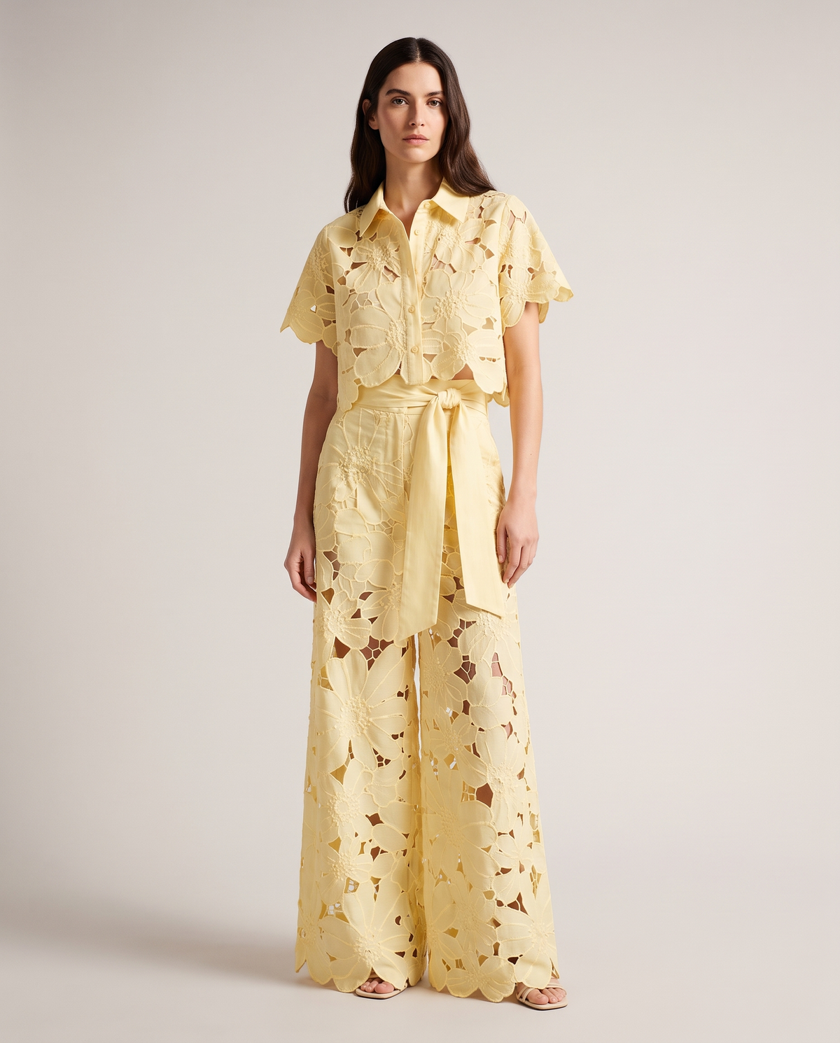 Style with Aura Avalina Yellow