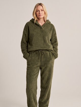 Style with Aura Ruth-Ophelia Green
